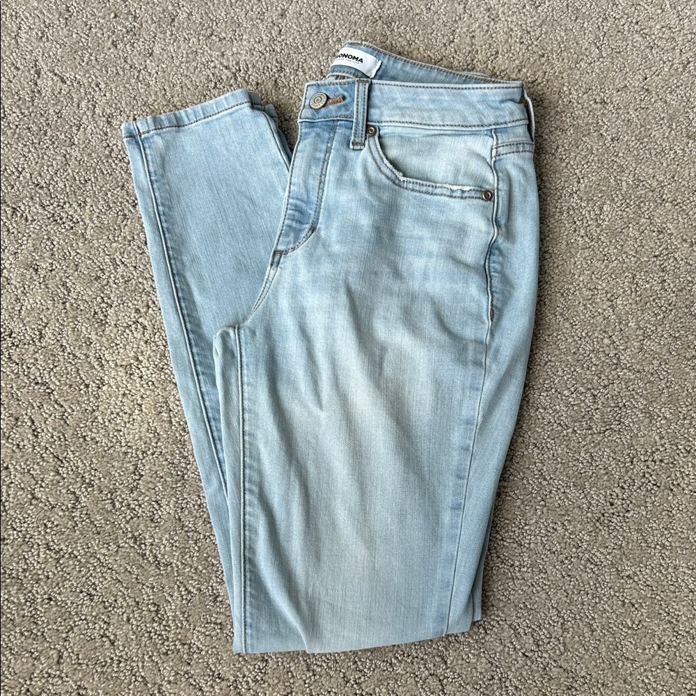 Sonoma Curvy Skinny High-Rise Jeans Distressed Denim Classic Light Wash 4R NWOT